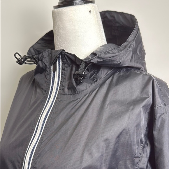 Eddie Bauer Black Packable Windbreaker Jacket Raincoat Hood Technical Jacket - Picture 3 of 16
